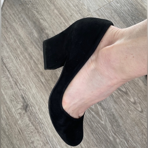 Audley Suede Pumps, Size 36 - Picture 3 of 7